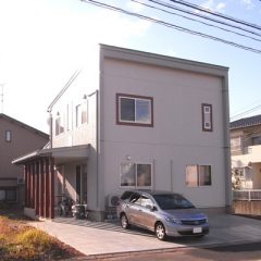 H HOUSE